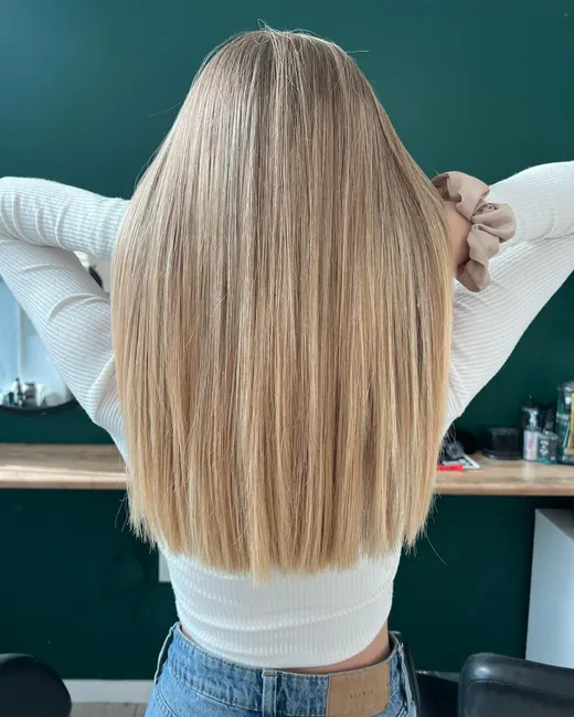 Keratynowe prostowanie. Praca salonu Loca Loca w Krasnymstawie