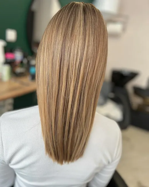 Refleksy, beżowy blond. Praca salonu Loca Loca w Krasnymstawie