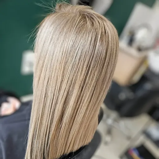 Balayage niteczkowy. Praca salonu Loca Loca w Krasnymstawie