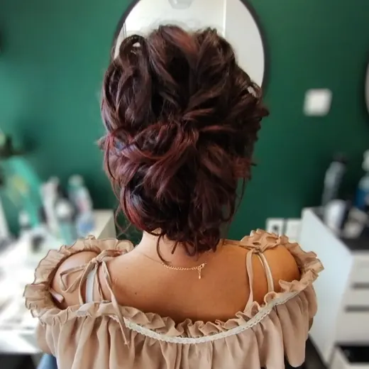 Upięcie boho. Praca salonu Loca Loca w Krasnymstawie