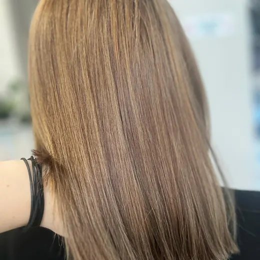 Dekoloryzacja, balayage niteczkowy. Praca salonu Loca Loca w Krasnymstawie